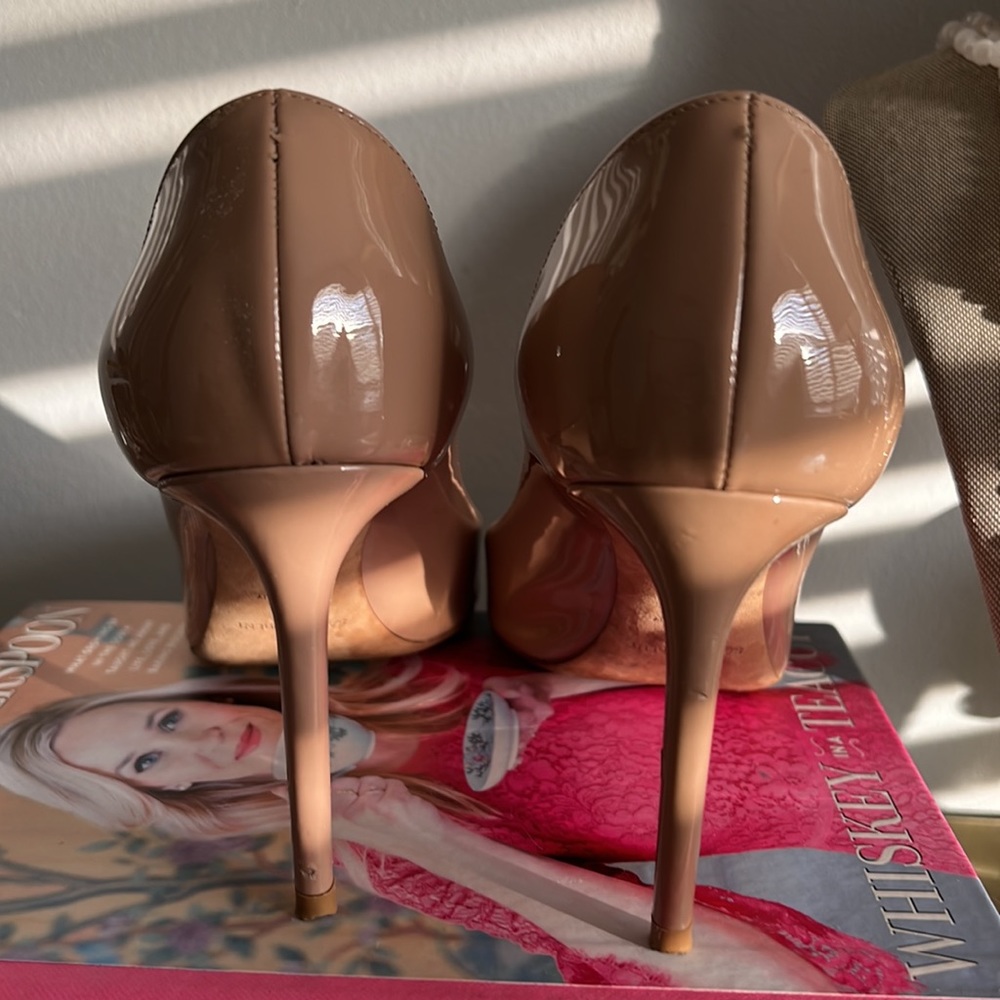 Saint Laurent Paris Nude Heels - Picture 5 of 9